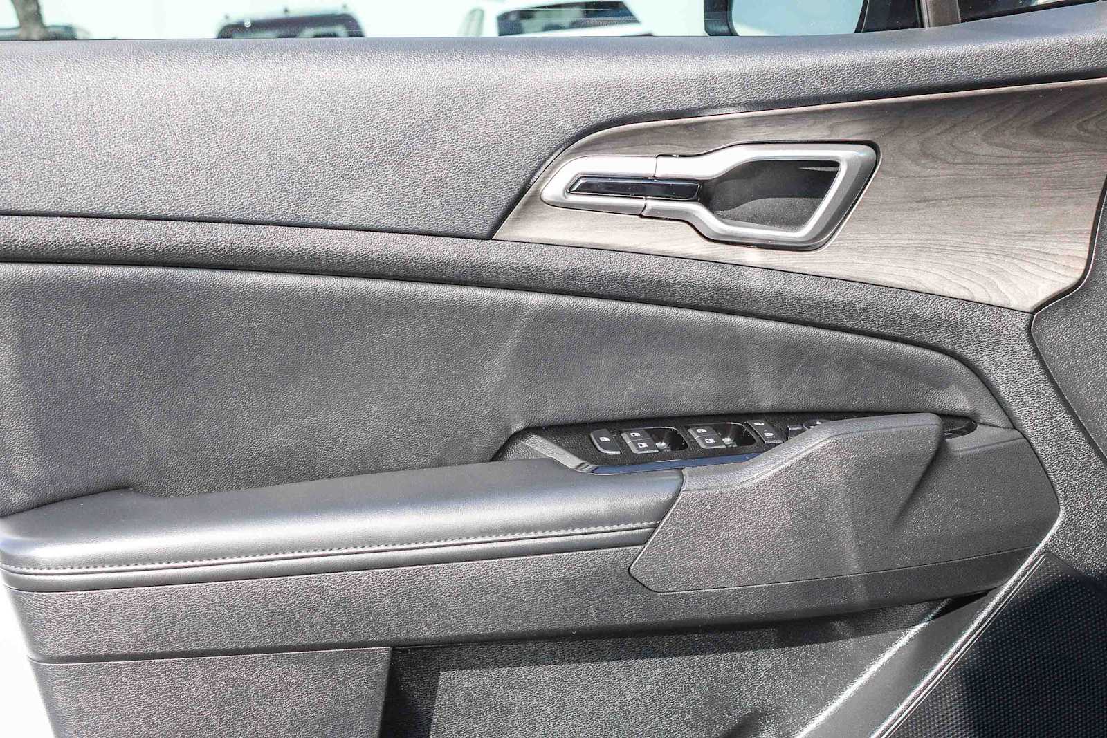 Thumbnail: 2023 Kia Sportage - 21