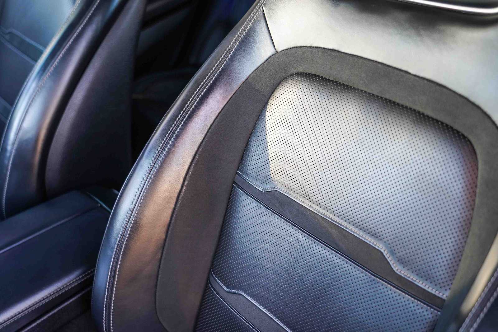 Thumbnail: 2020 Mercedes-Benz AMG GT - 25