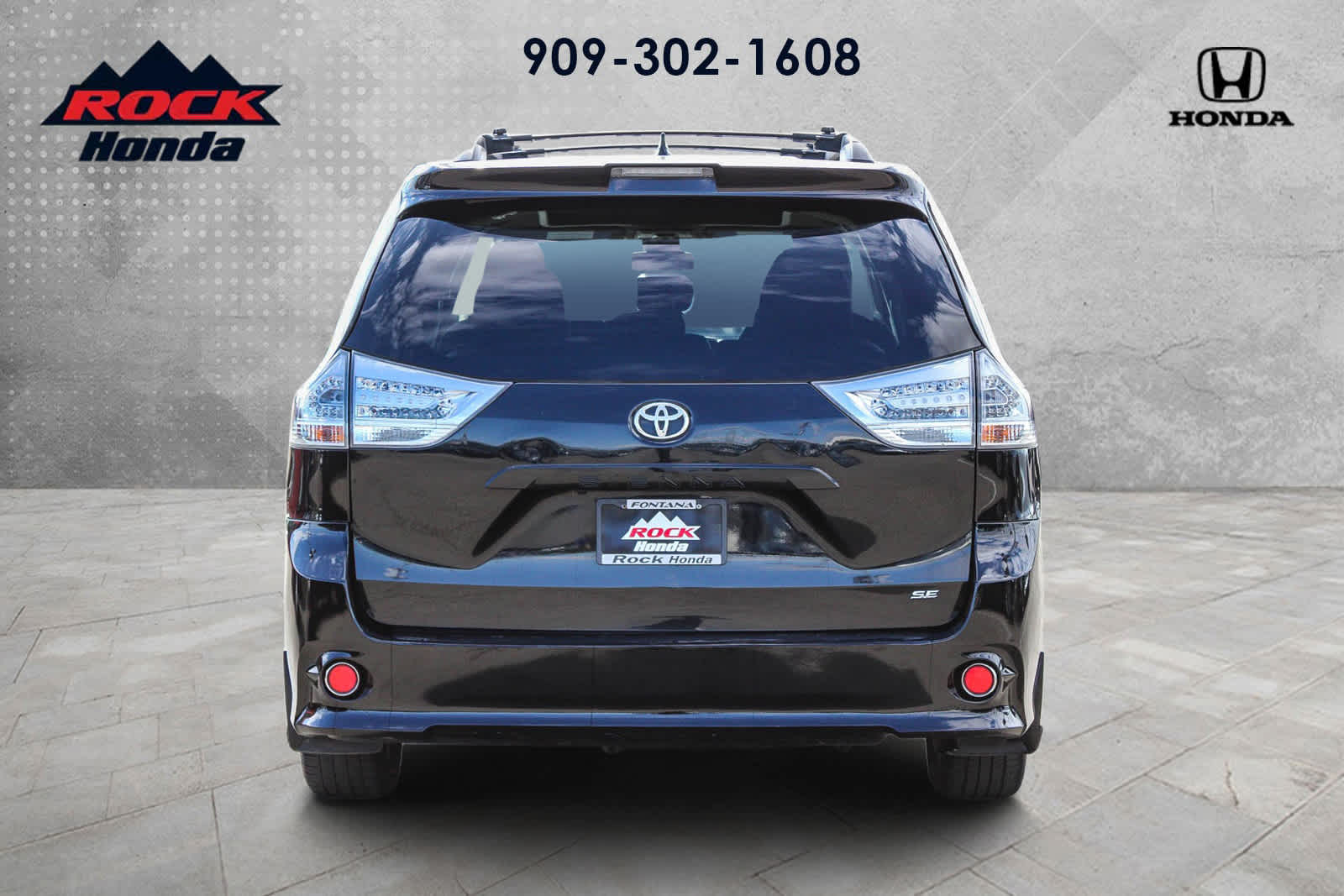 Thumbnail: 2018 Toyota Sienna - 5