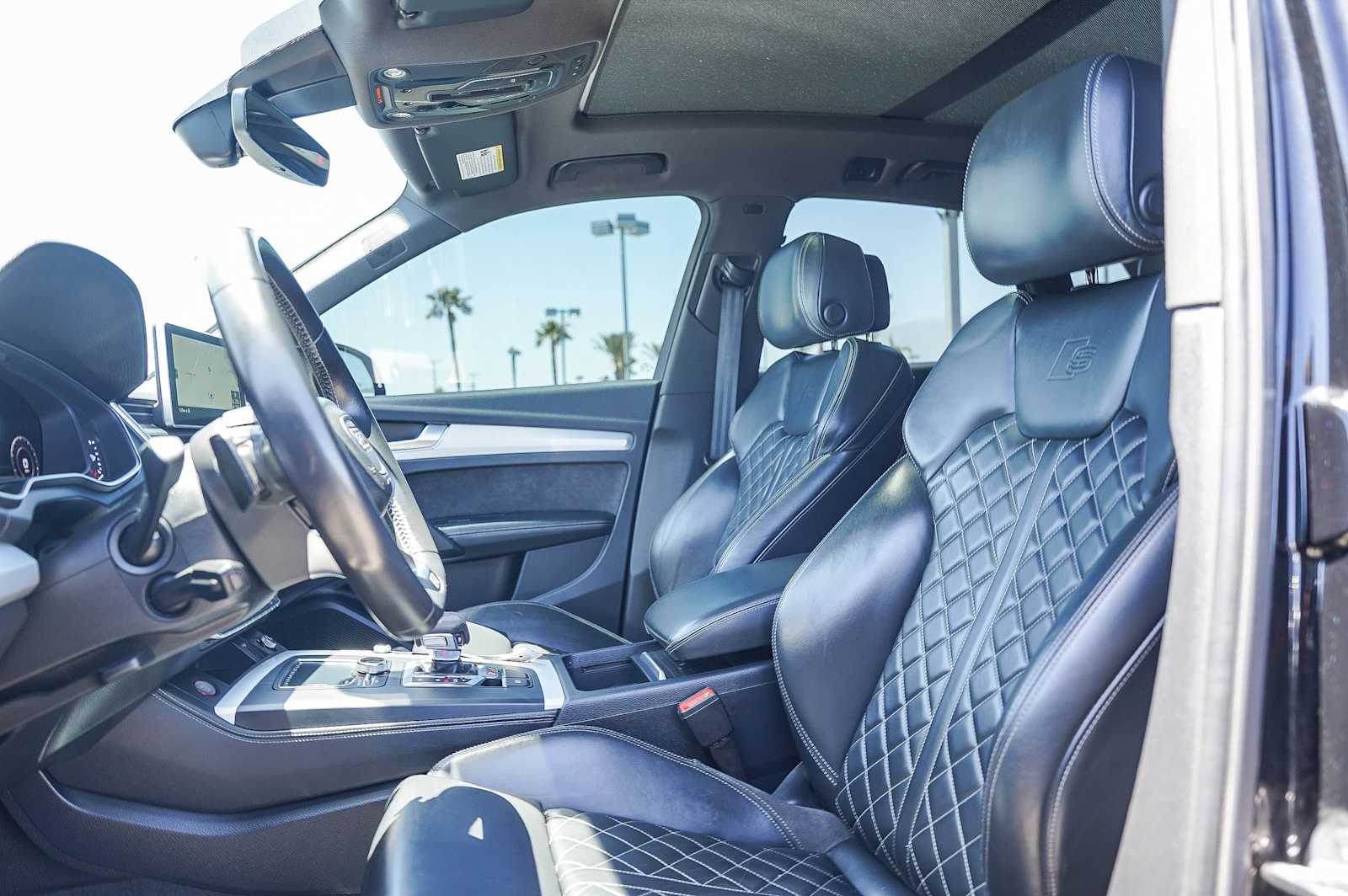 Thumbnail: 2019 Audi SQ5 - 19