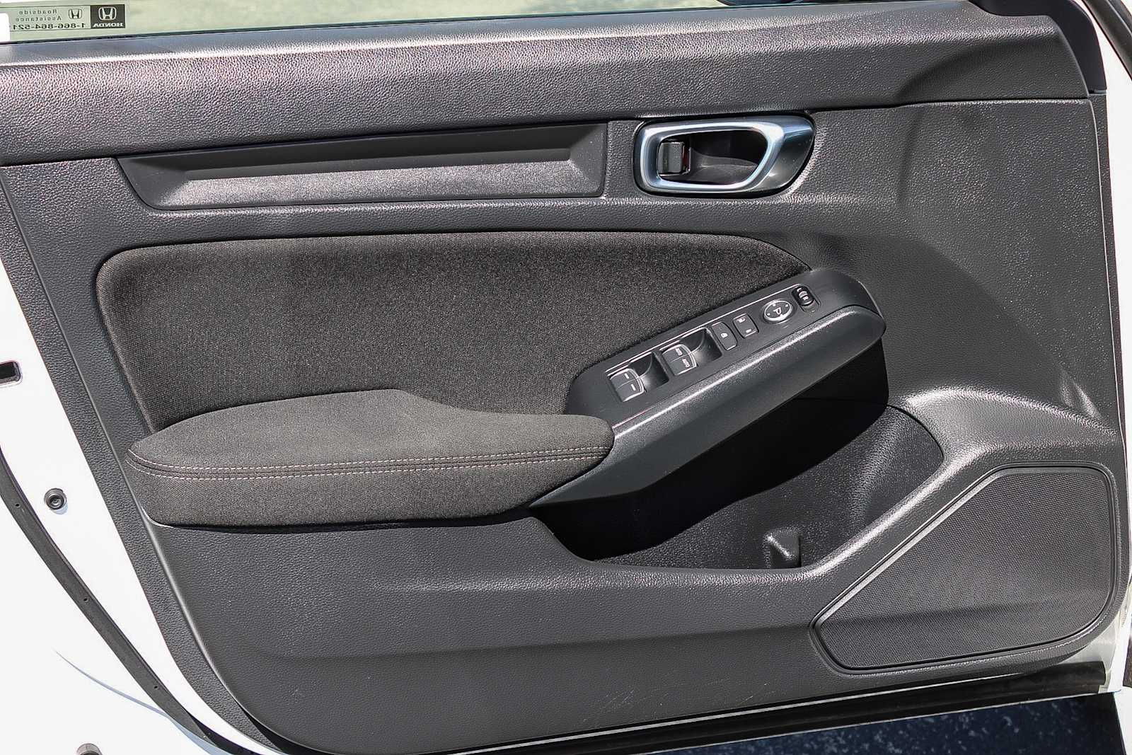 Thumbnail: 2024 Honda Civic - 18