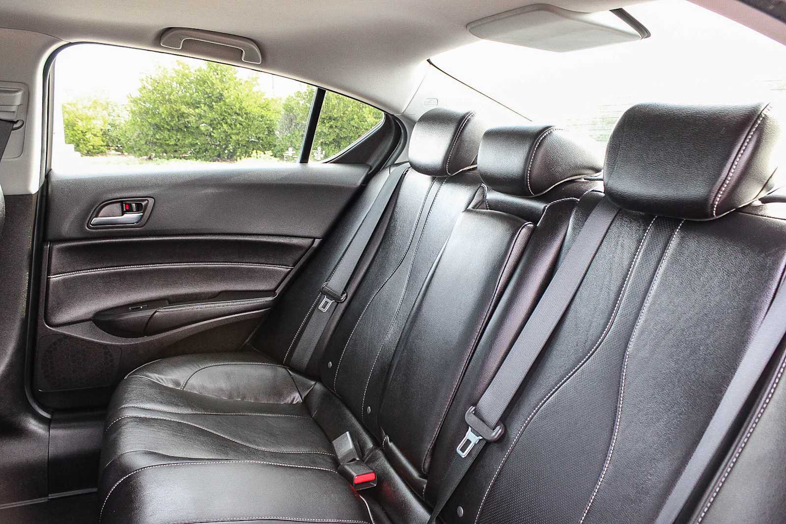 Thumbnail: 2020 Acura ILX - 17