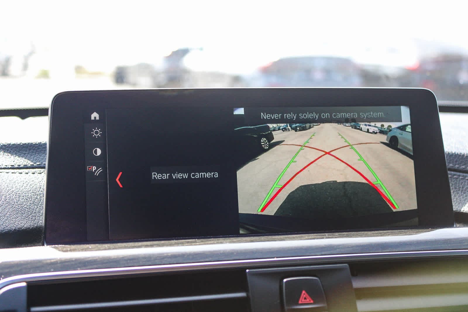 Thumbnail: 2018 BMW 3 Series - 23