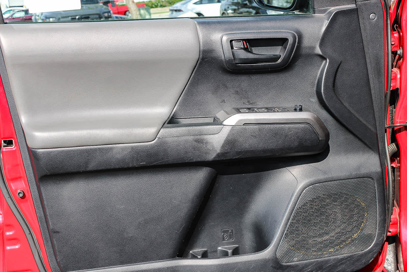 2020 Toyota Tacoma SR5 - Photo 21