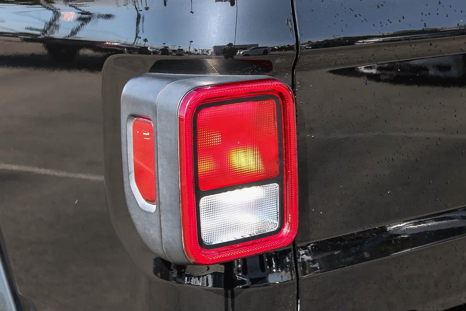 Thumbnail: 2021 Jeep Gladiator - 7