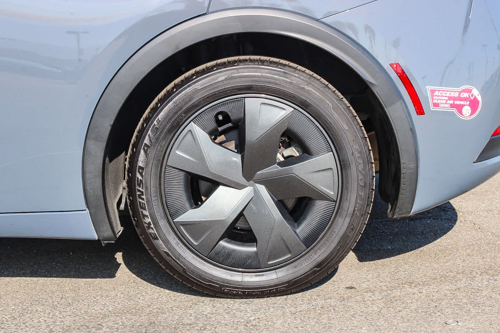 2024 Toyota Prius Prime SE - Photo 10