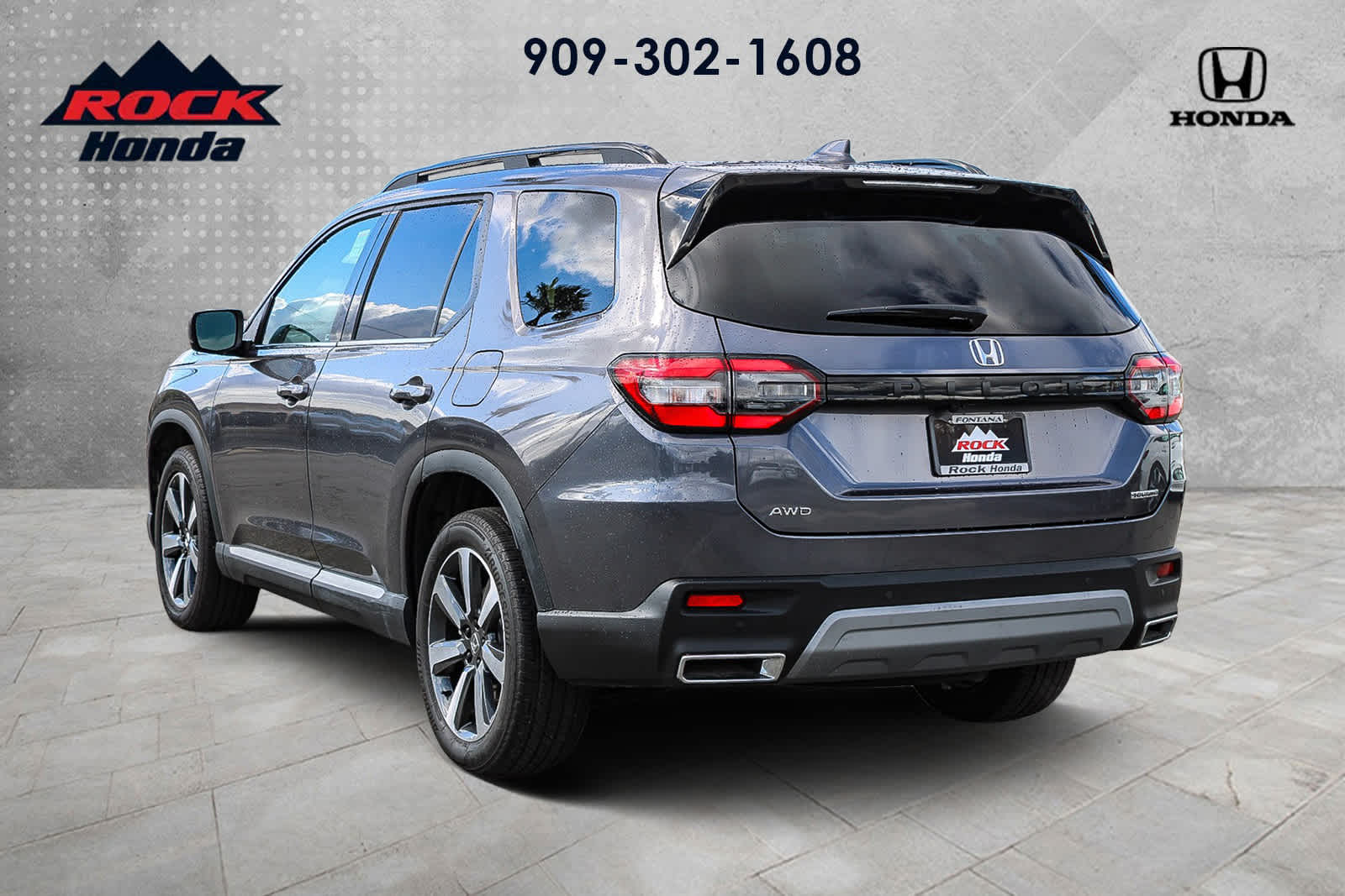 2025 Honda Pilot Touring photo 4