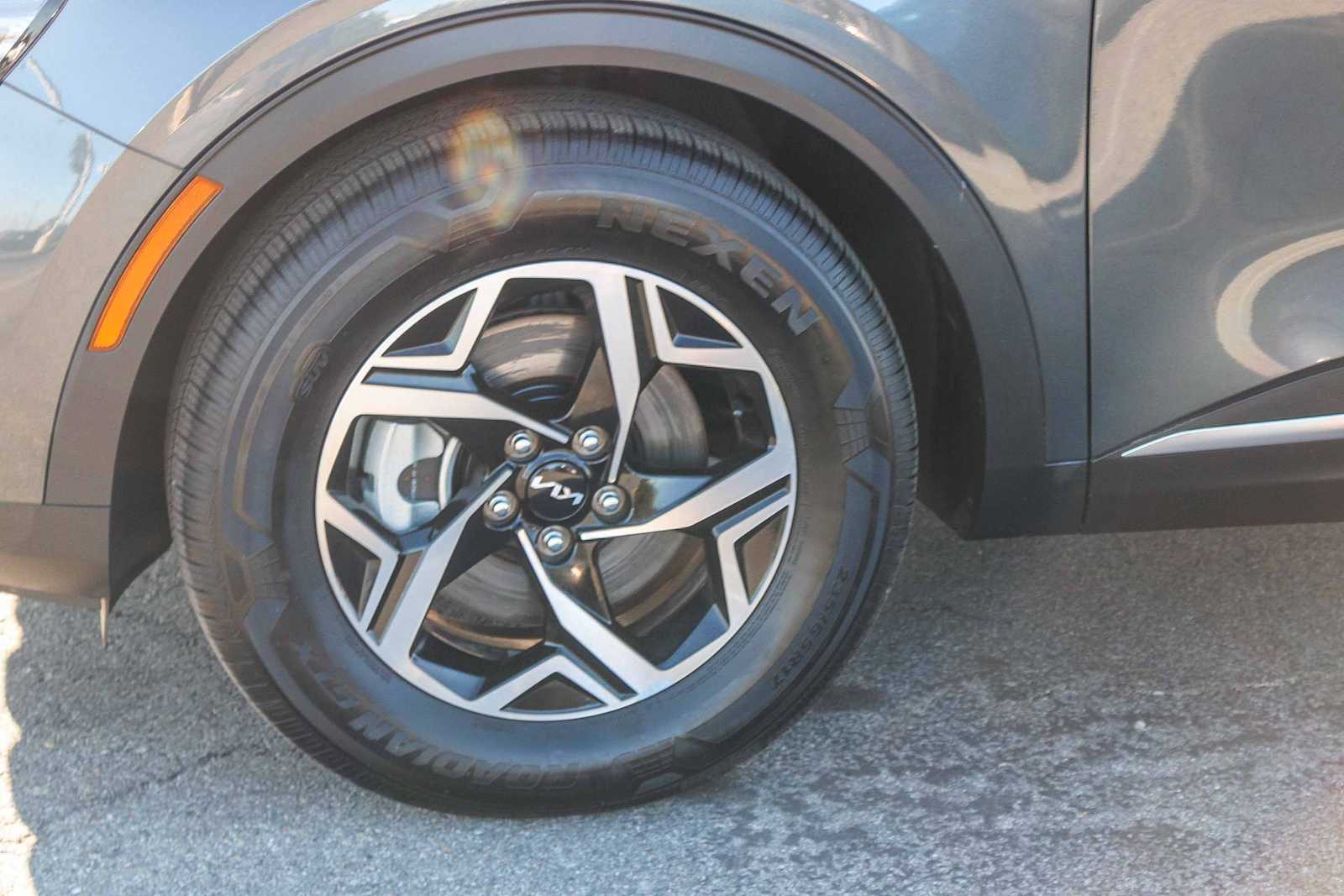 Thumbnail: 2024 Kia Sportage - 7