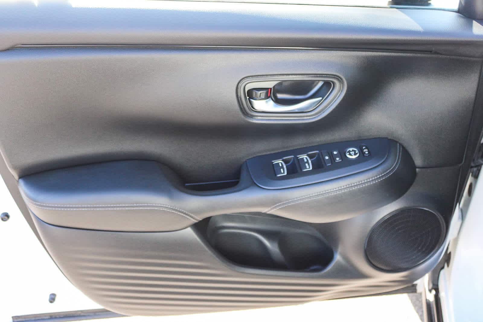 Thumbnail: 2023 Honda HR-V - 21