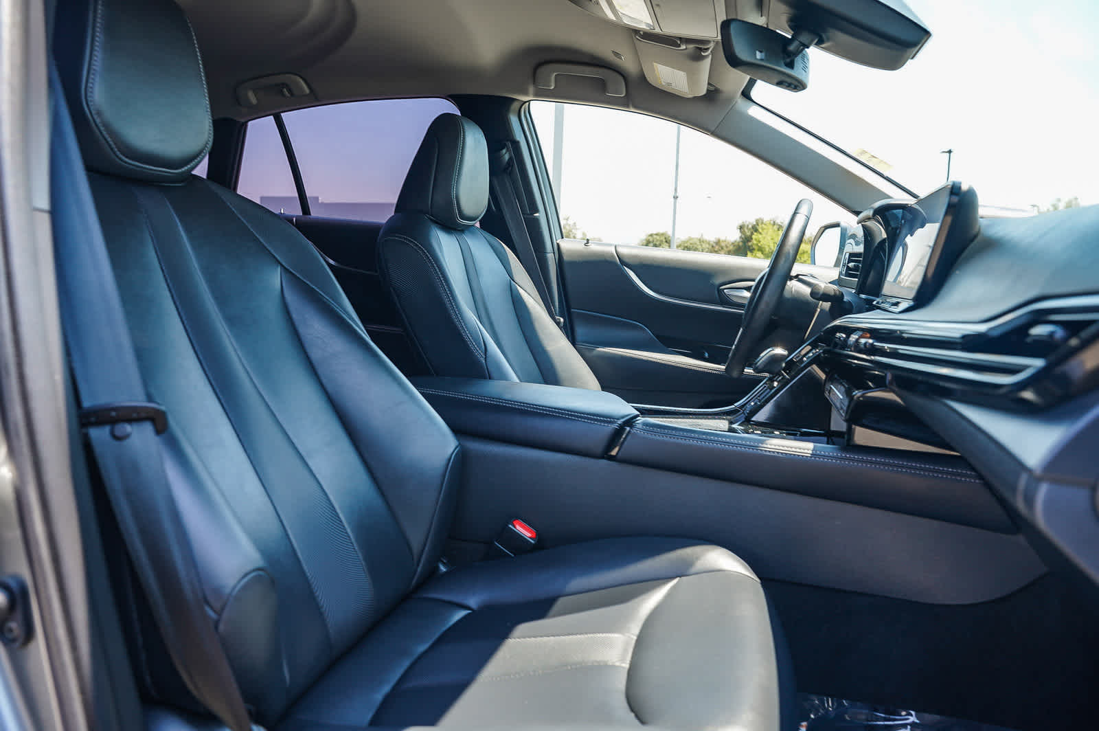 Thumbnail: 2023 Toyota Mirai - 16