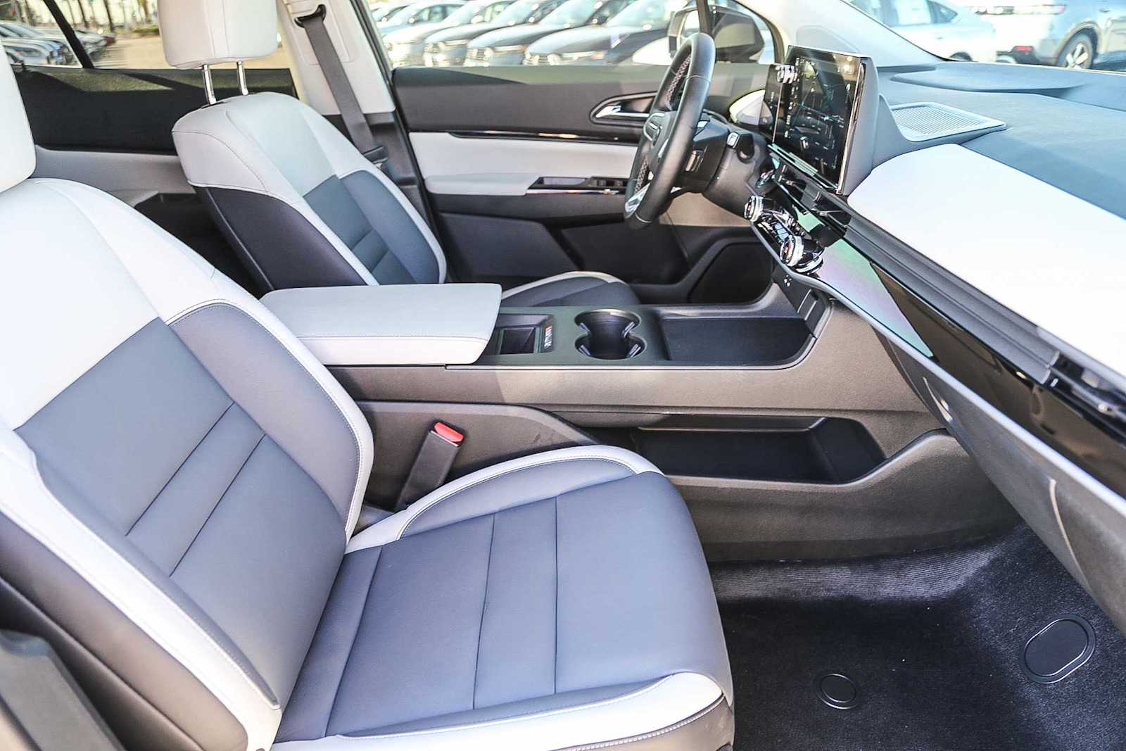 Thumbnail: 2025 Honda Prologue - 16