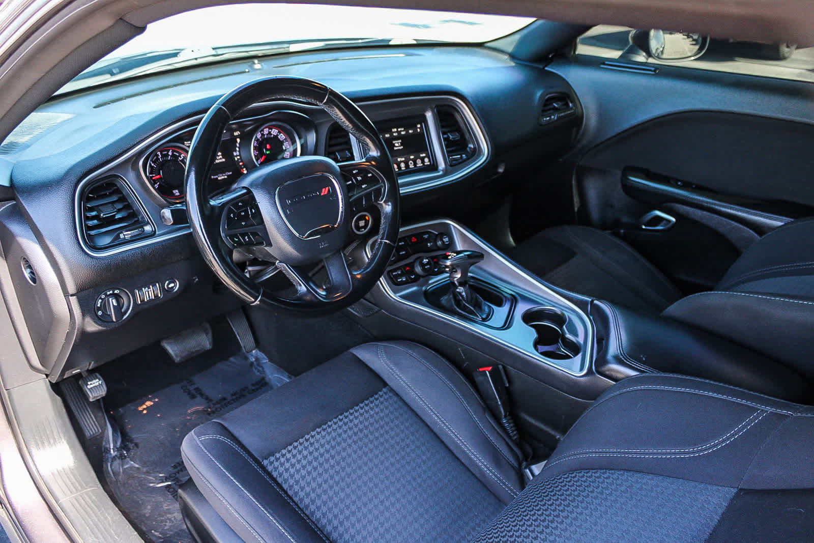 Thumbnail: 2019 Dodge Challenger - 13