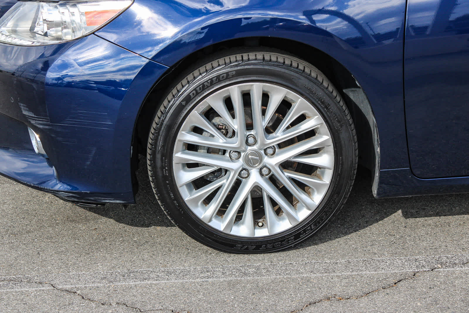 Thumbnail: 2014 Lexus ES - 9