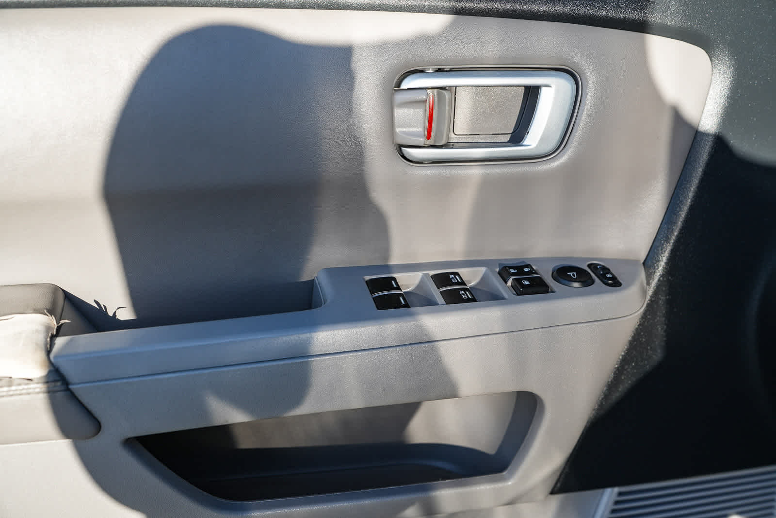 Thumbnail: 2012 Honda Pilot - 21