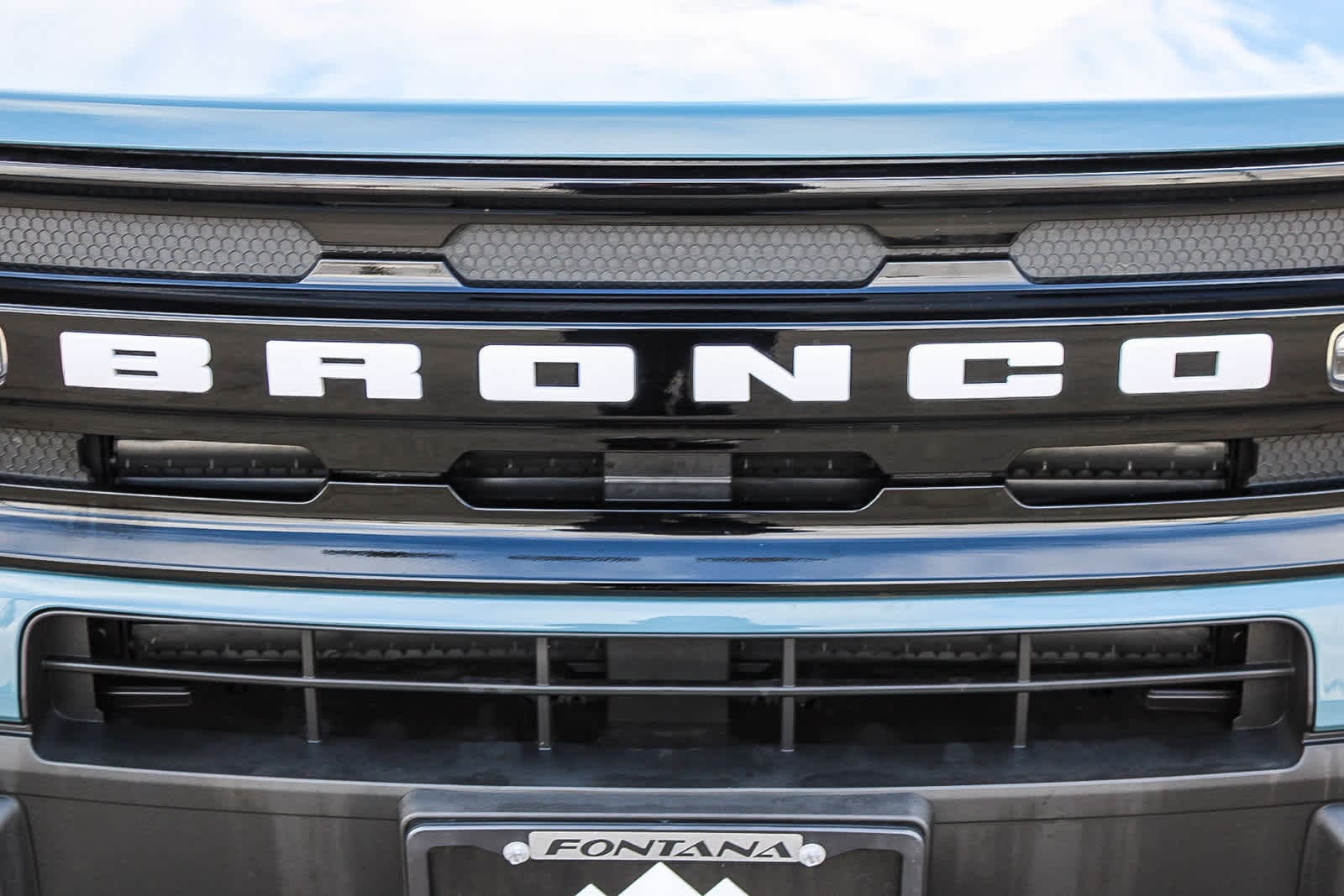 2023 Ford Bronco Sport Outer Banks photo 4