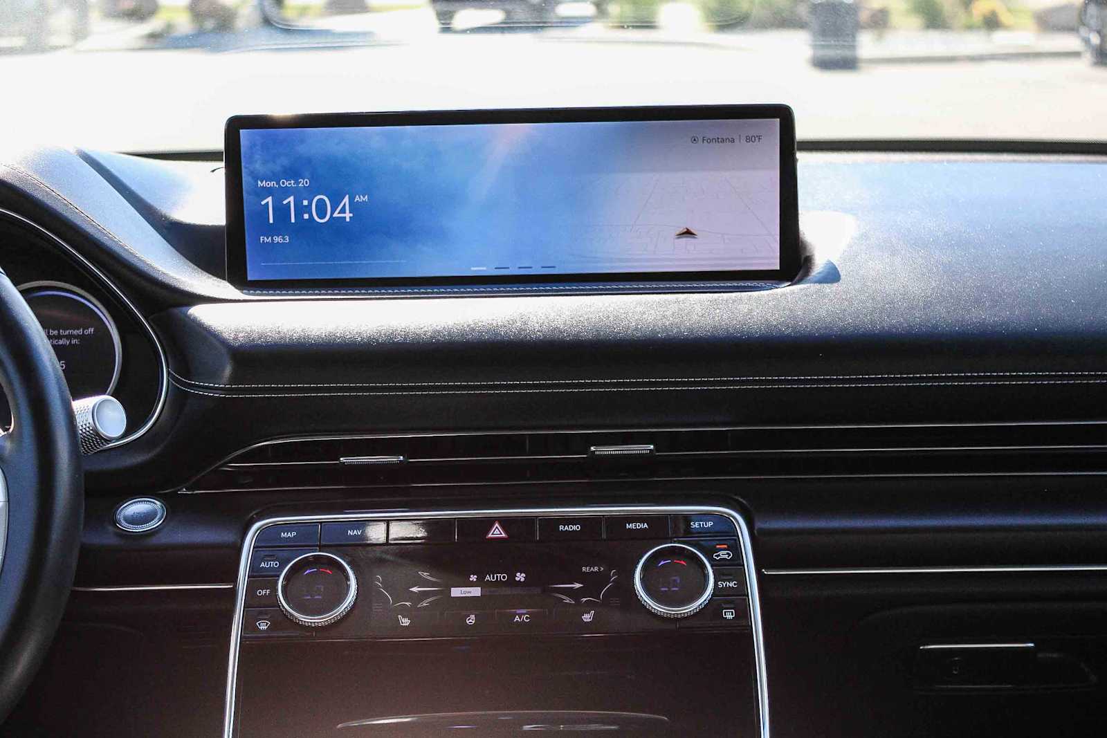 Thumbnail: 2023 Genesis GV80 - 13