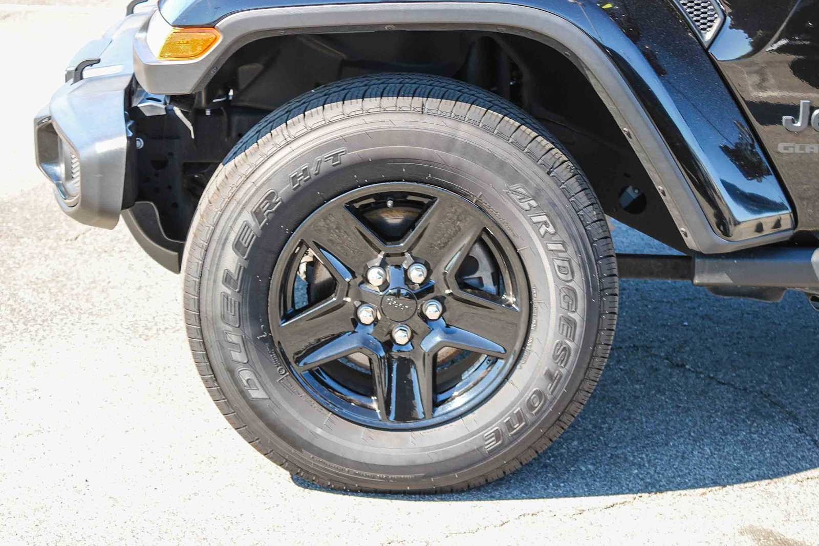 Thumbnail: 2021 Jeep Gladiator - 9