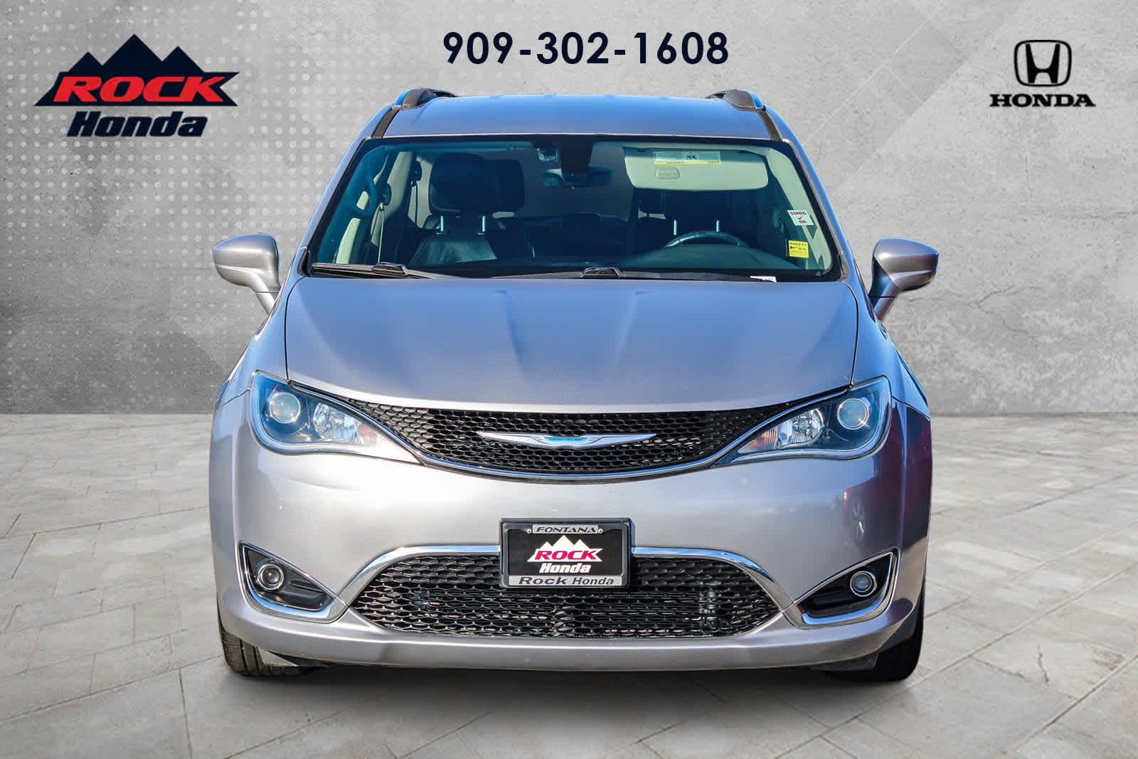 Thumbnail: 2018 Chrysler Pacifica - 2