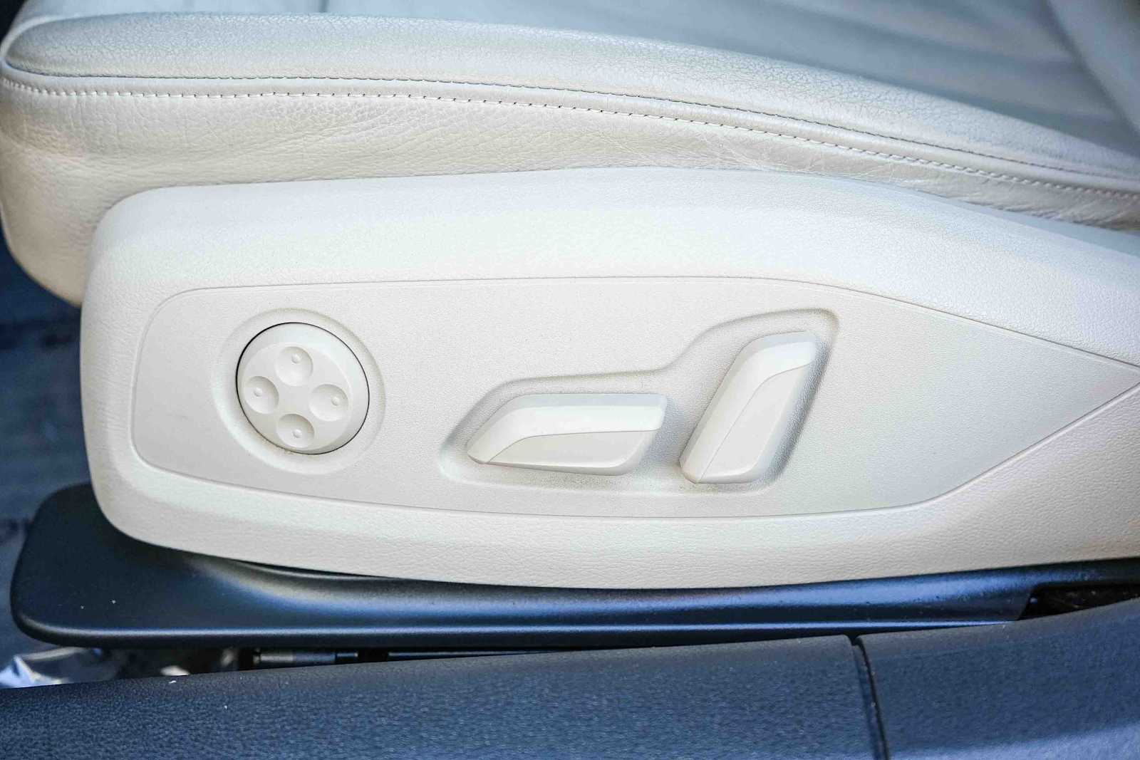 Thumbnail: 2017 Audi A4 - 21