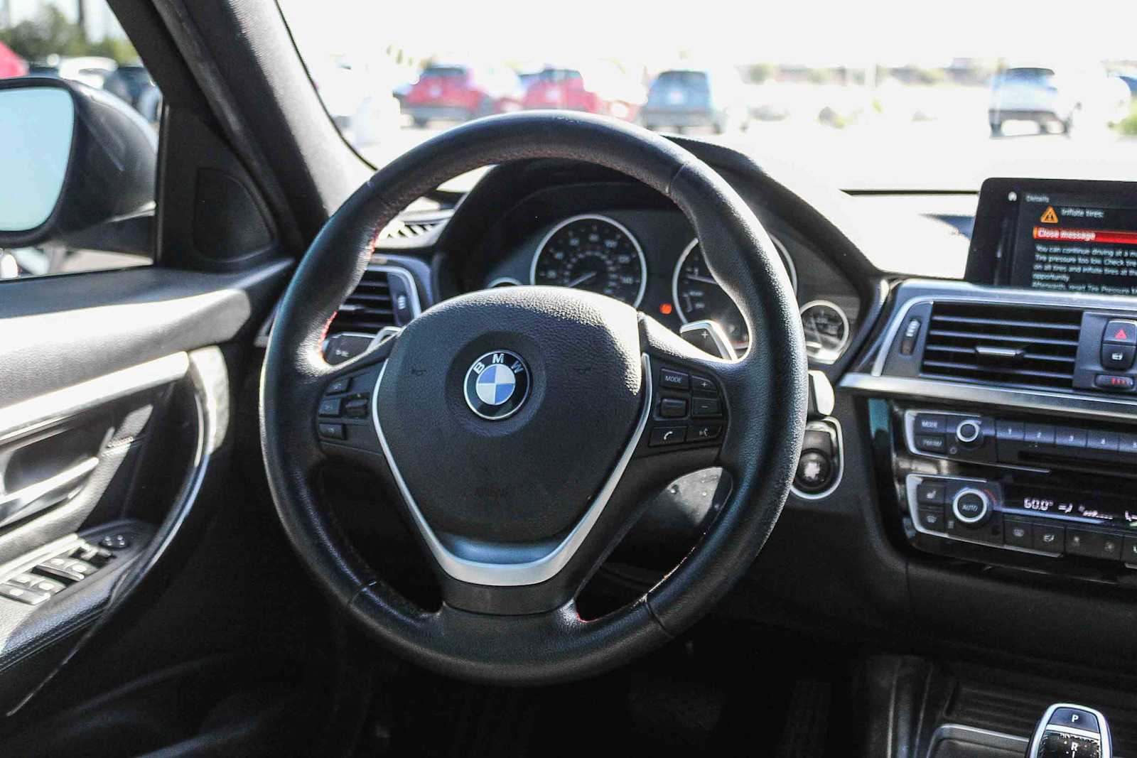 Thumbnail: 2018 BMW 3 Series - 15