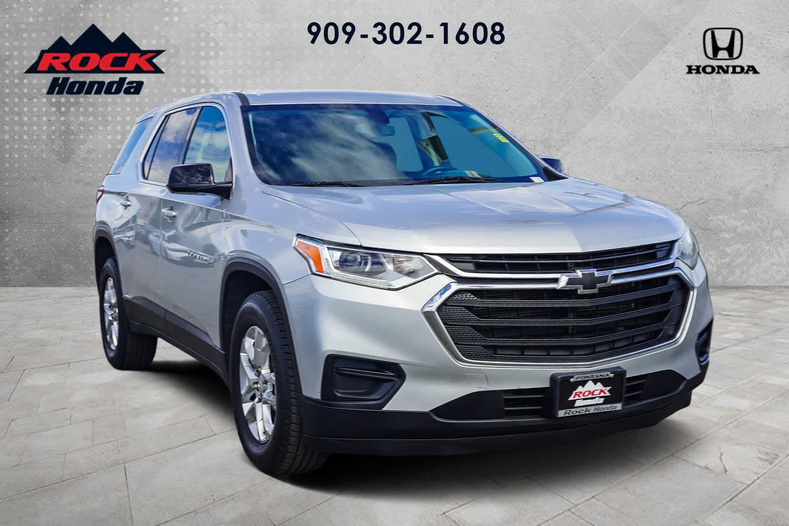 Thumbnail: 2019 Chevrolet Traverse - 3