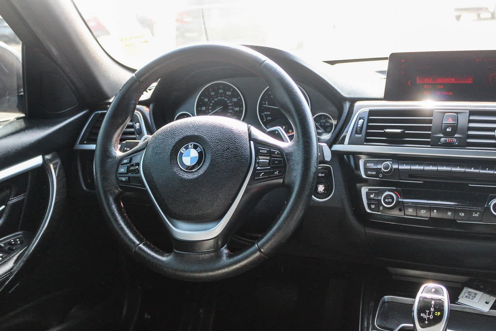 Thumbnail: 2018 BMW 3 Series - 14