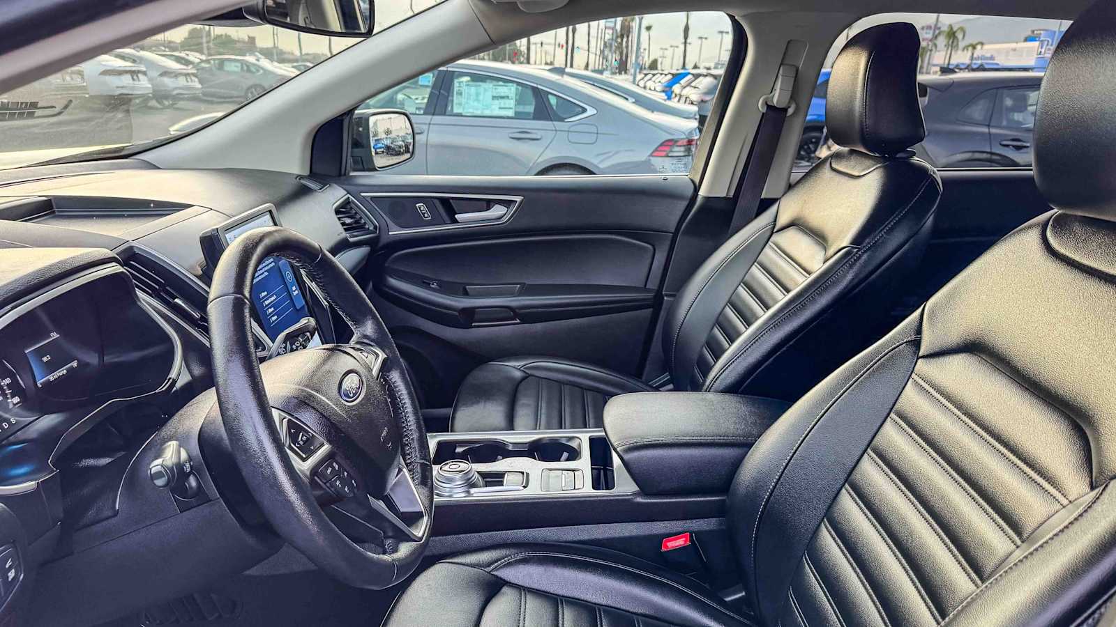 Thumbnail: 2021 Ford Edge - 16