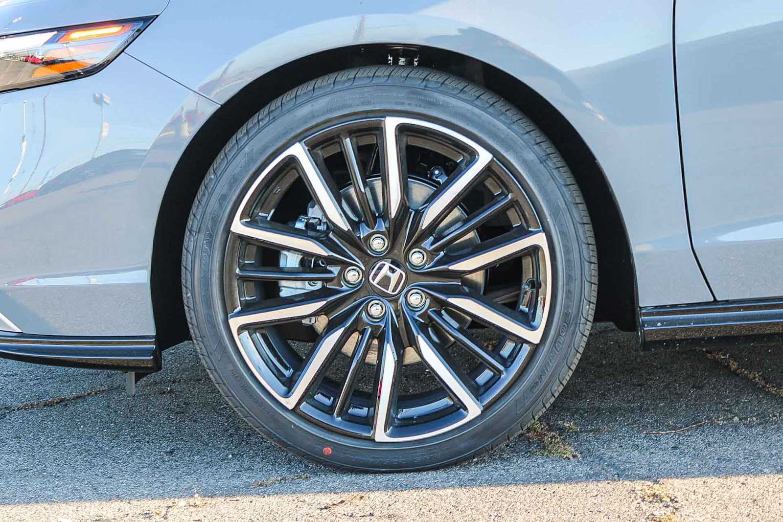 2026 Honda Accord Hybrid Touring - Photo 9