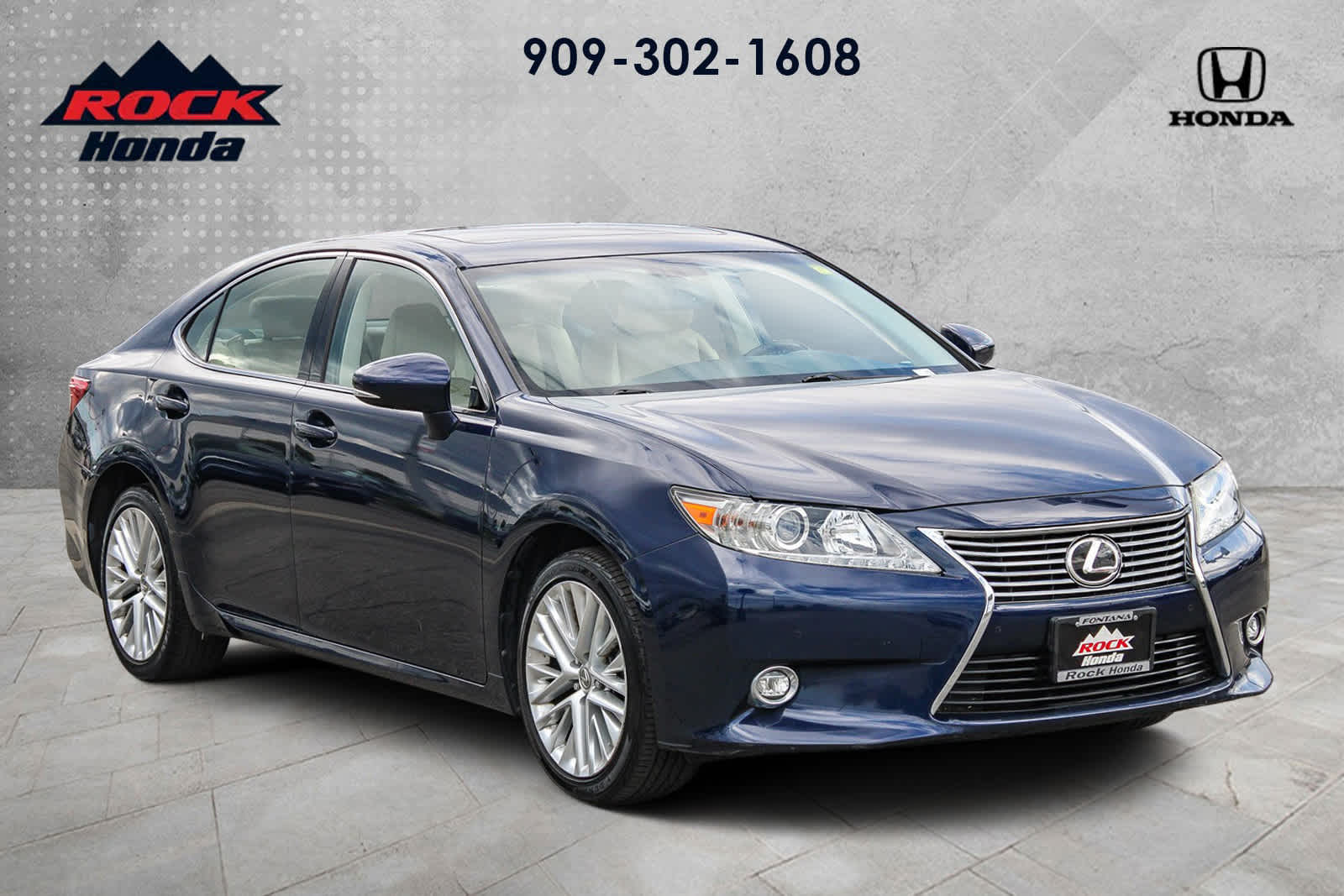 Thumbnail: 2014 Lexus ES - 3