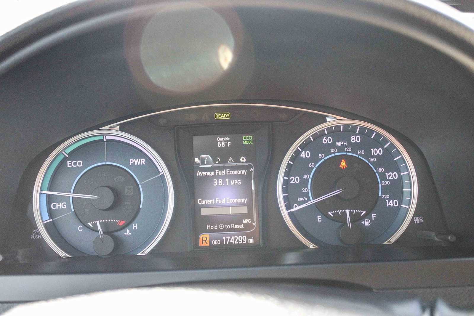 Thumbnail: 2015 Toyota Camry - 23