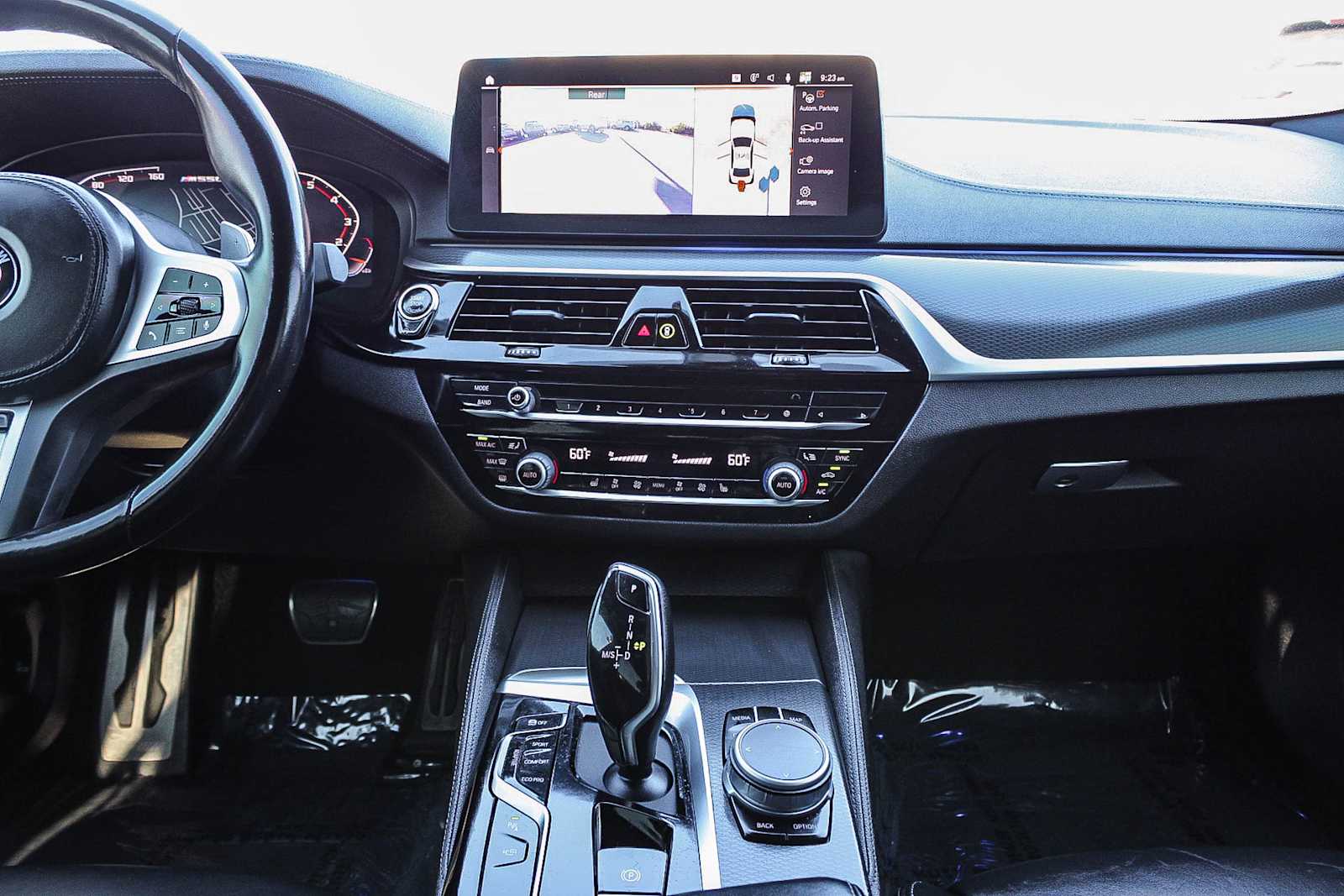 Thumbnail: 2022 BMW 5 Series - 12