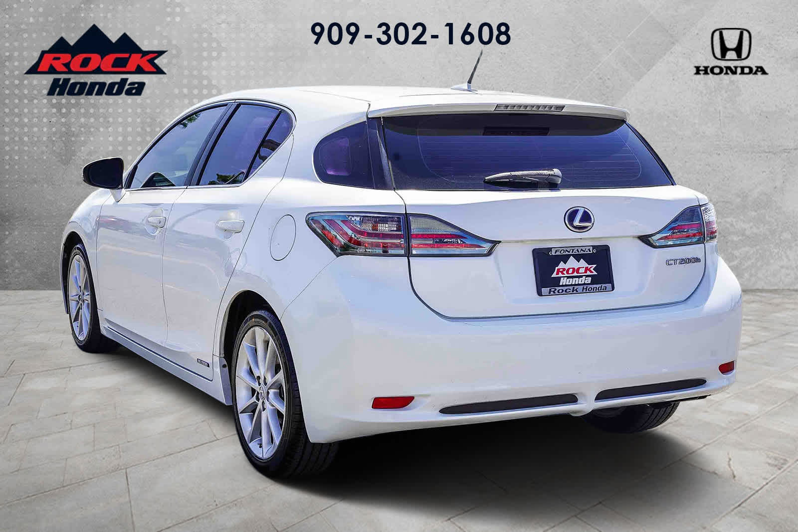 Thumbnail: 2013 Lexus CT - 6