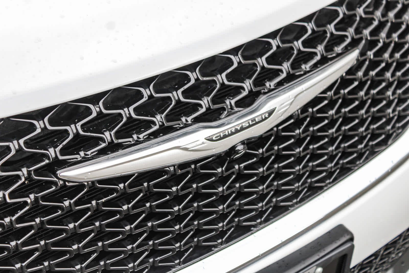2023 Chrysler Pacifica Hybrid Limited 10