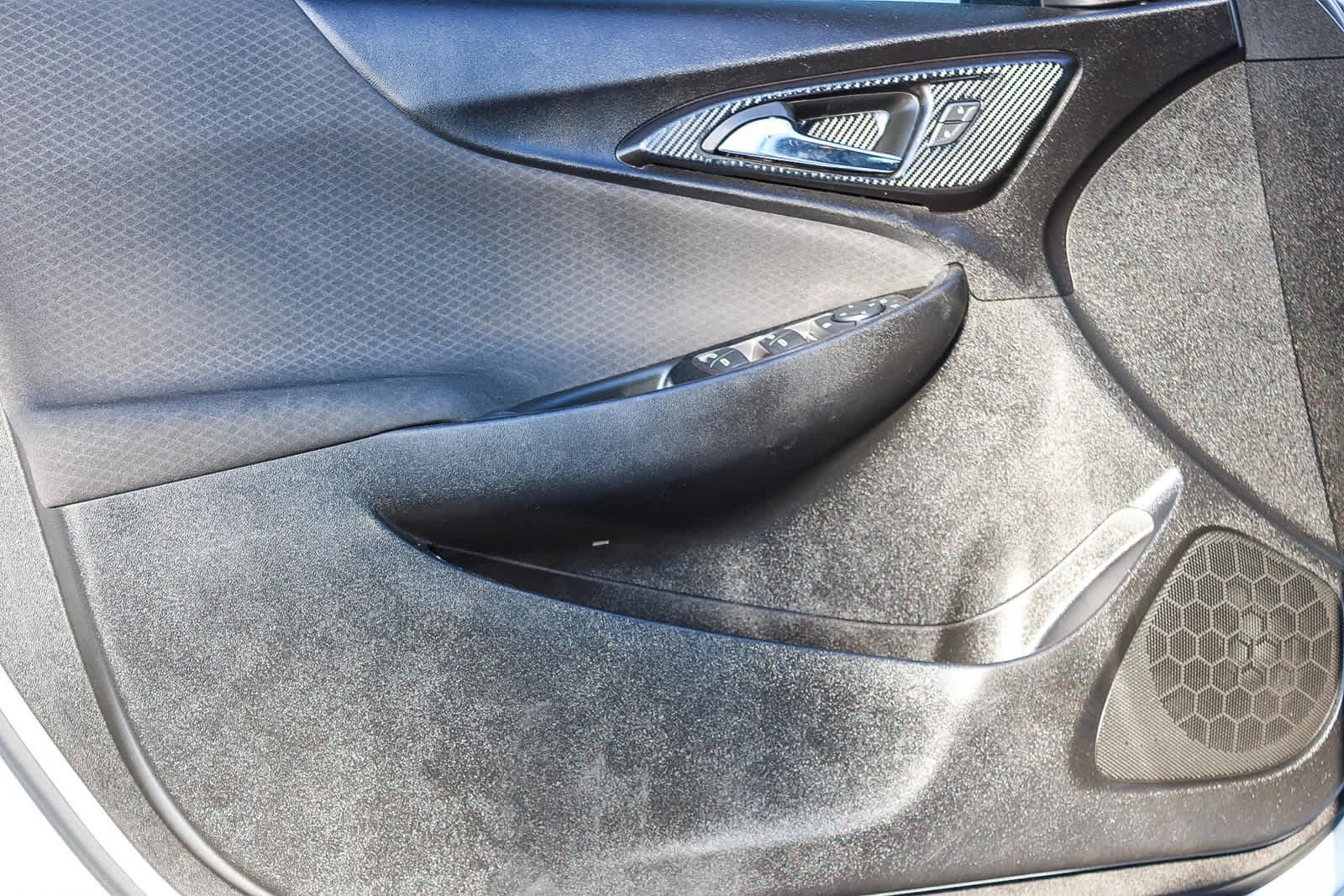 Thumbnail: 2019 Chevrolet Malibu - 21