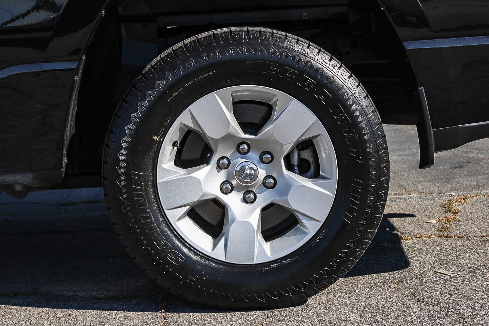 2022 Ram 1500 Big Horn/Lone Star photo 3