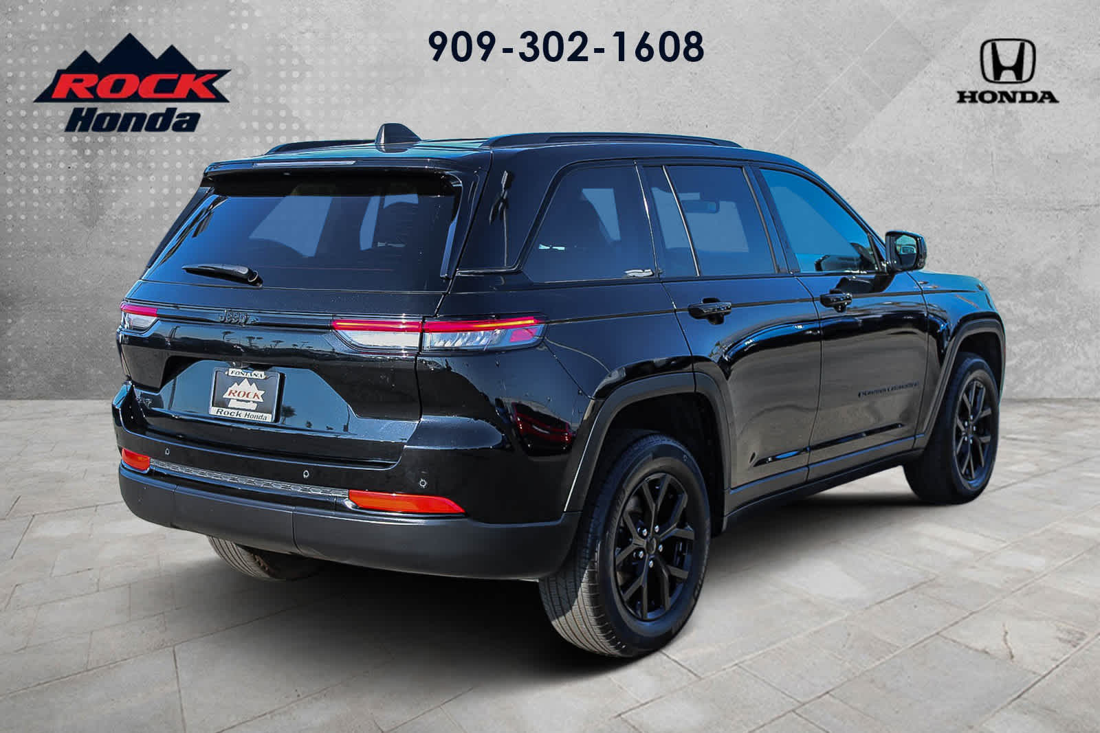 Thumbnail: 2024 Jeep Grand Cherokee - 4