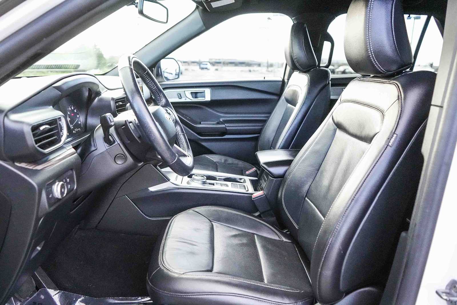 Thumbnail: 2020 Ford Explorer - 17