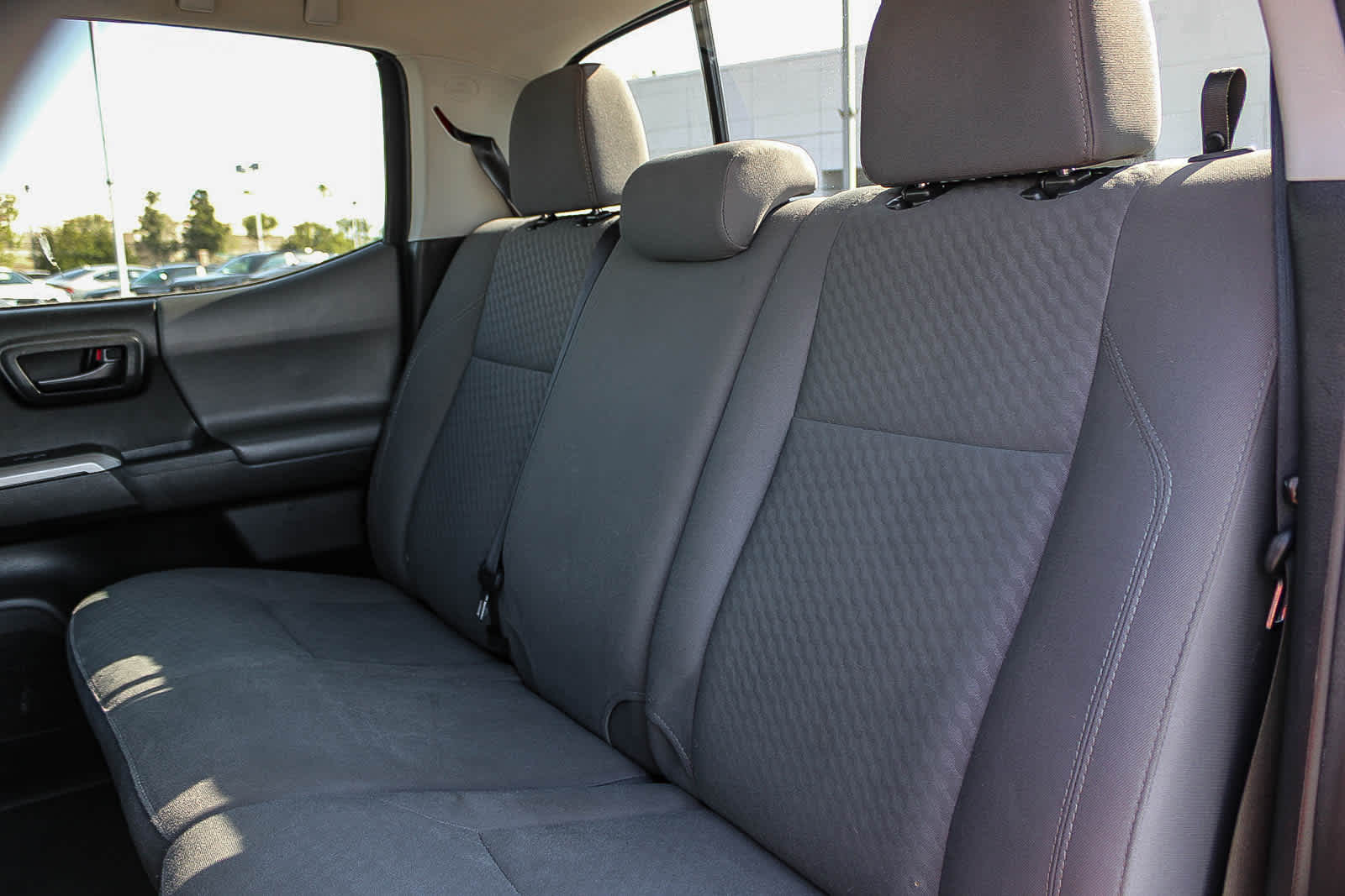 2020 Toyota Tacoma SR5 - Photo 18