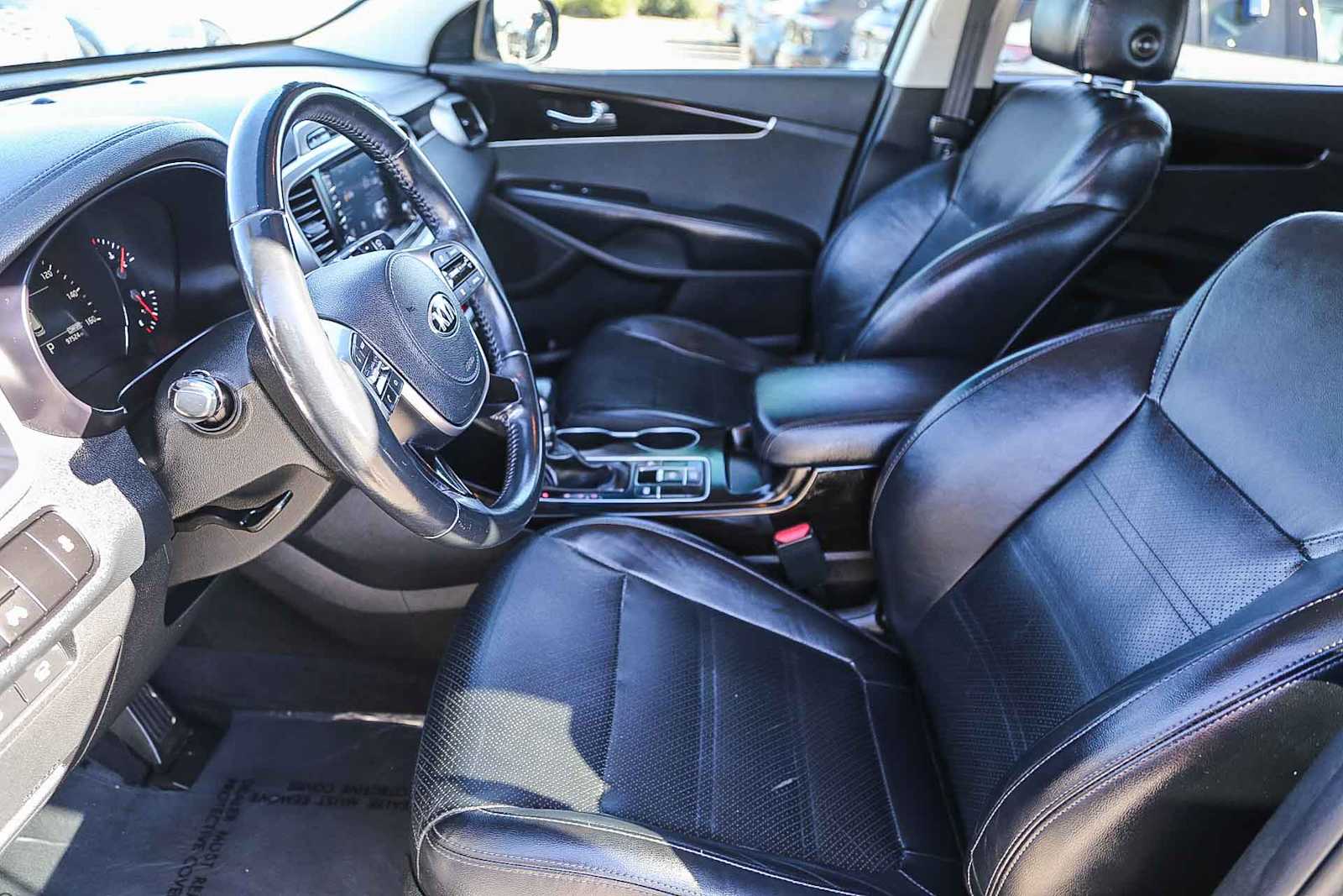 Thumbnail: 2019 Kia Sorento - 17