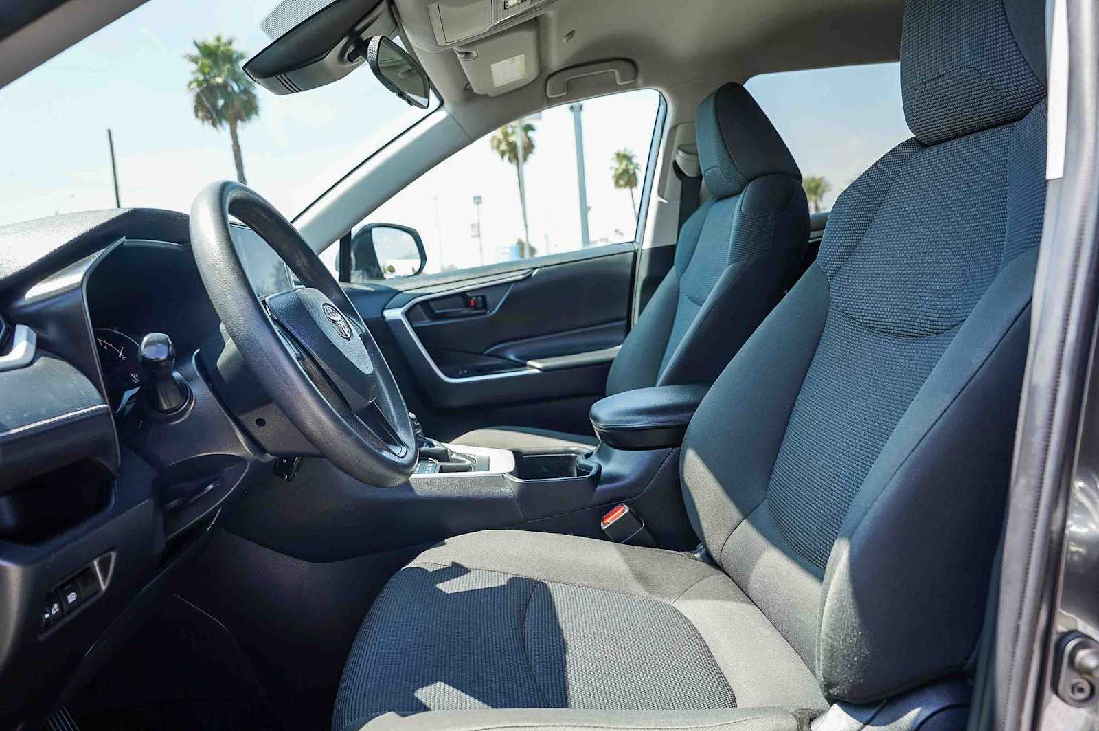 Thumbnail: 2023 Toyota RAV4 - 16