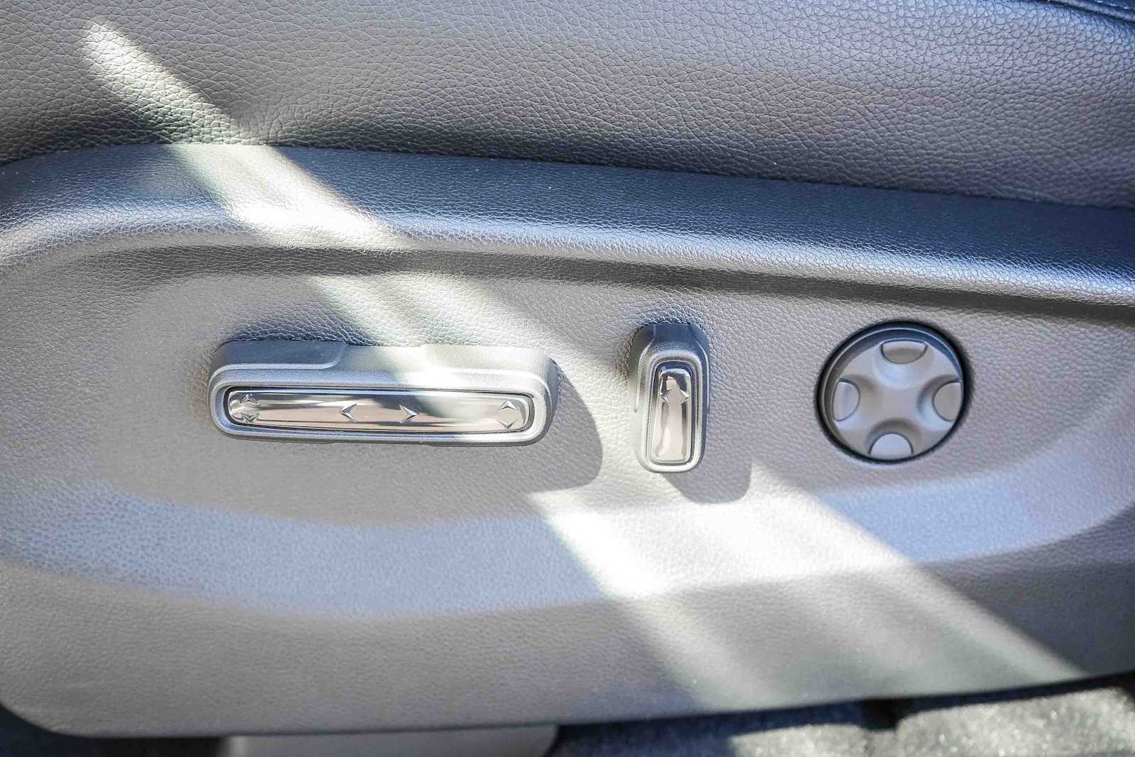 Thumbnail: 2026 Honda Odyssey - 24