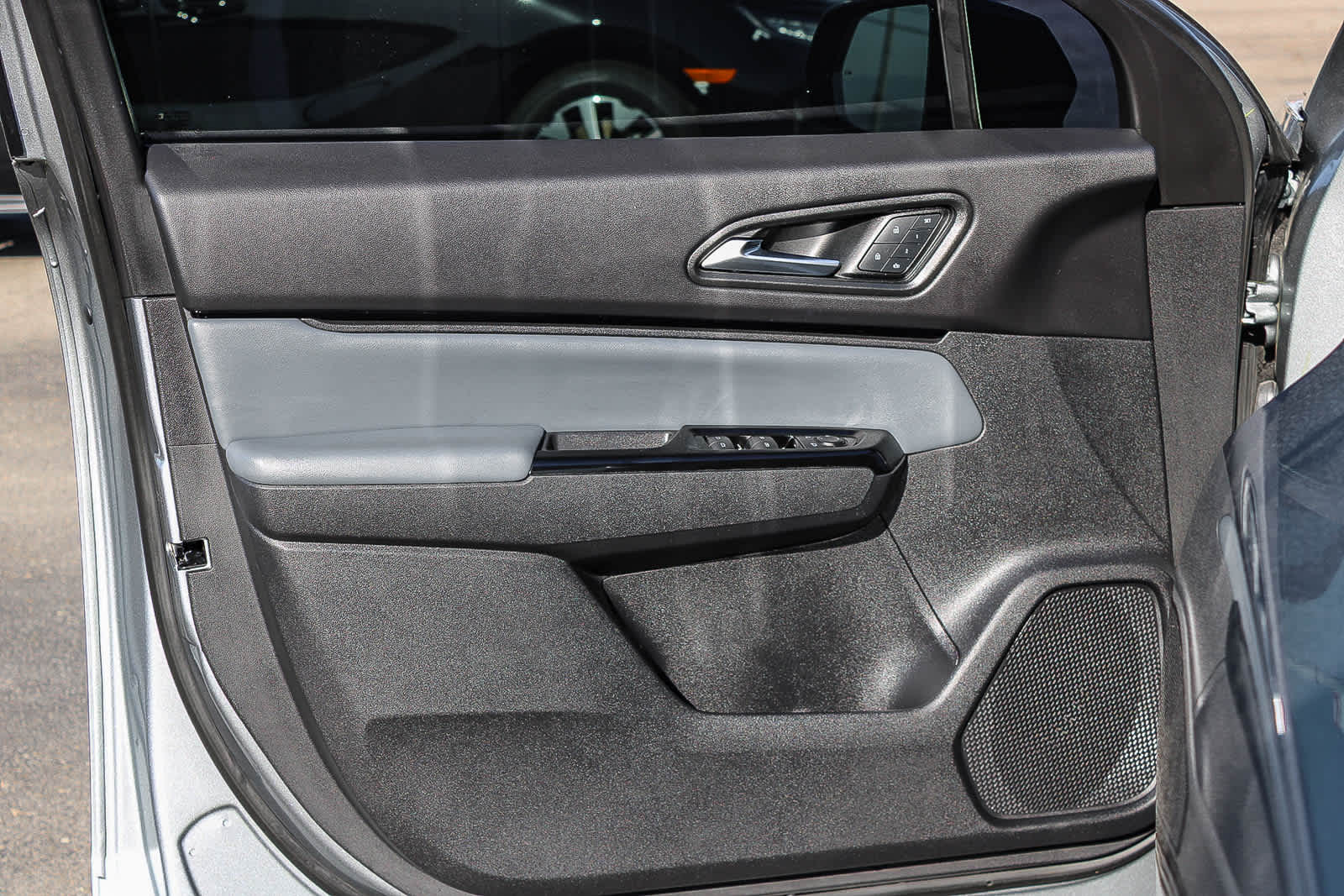 Thumbnail: 2025 Honda Prologue - 21