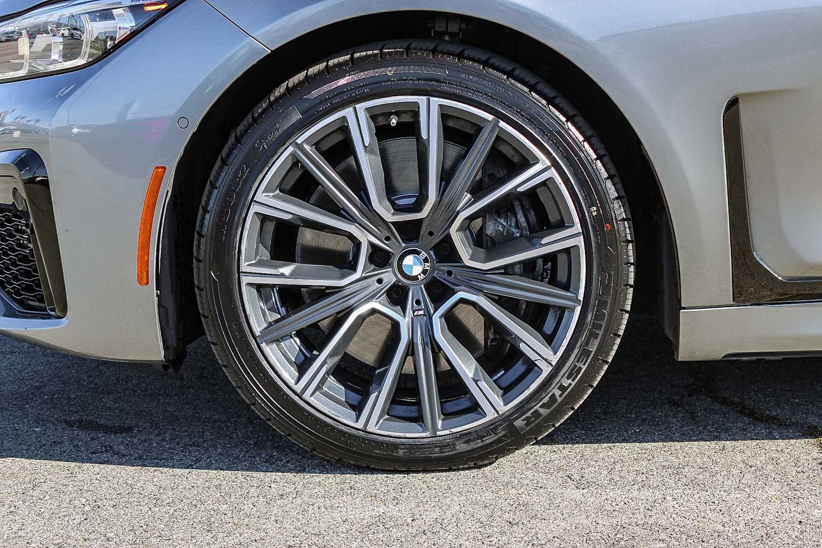 Thumbnail: 2022 BMW 7 Series - 9