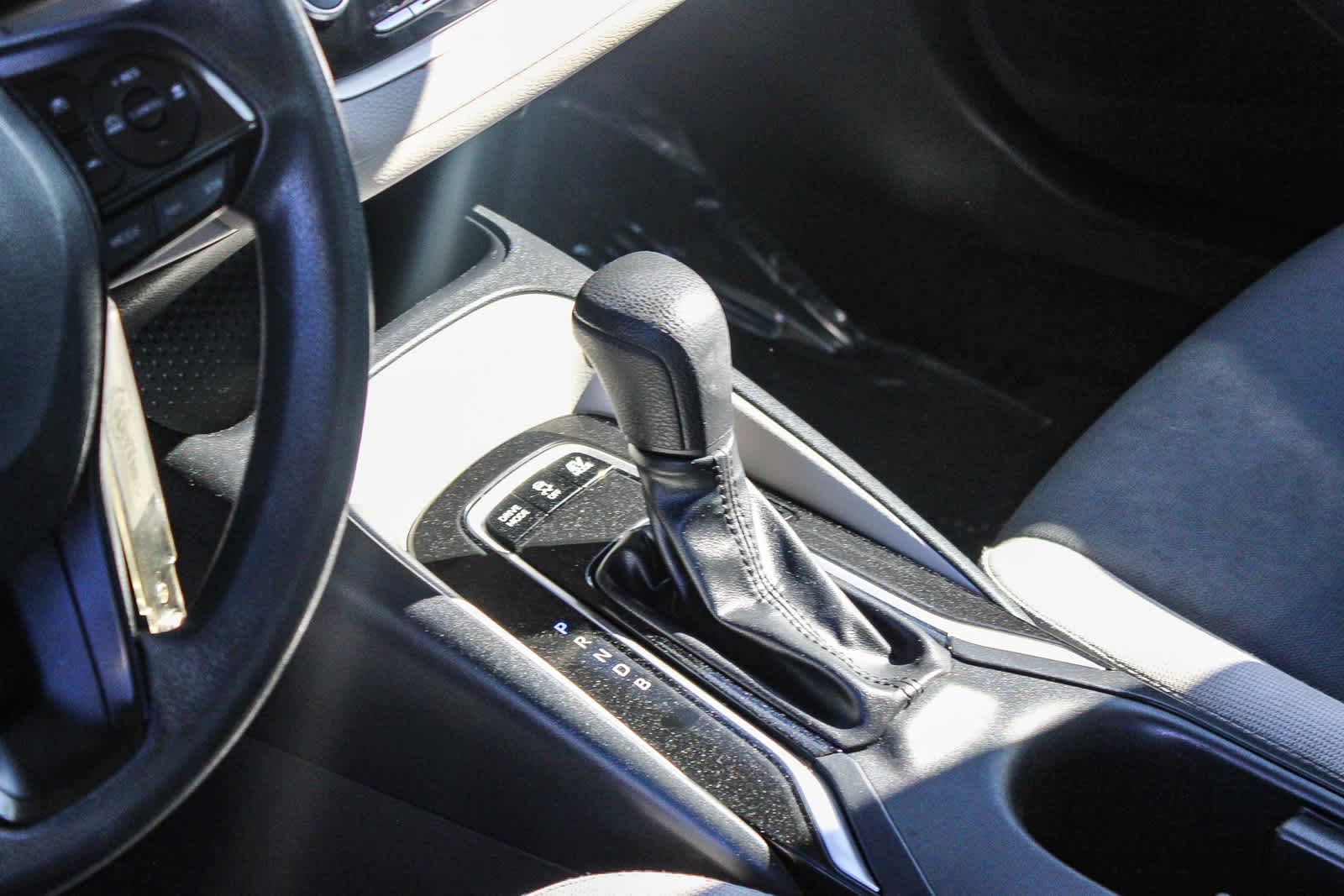 Thumbnail: 2023 Toyota Corolla - 22