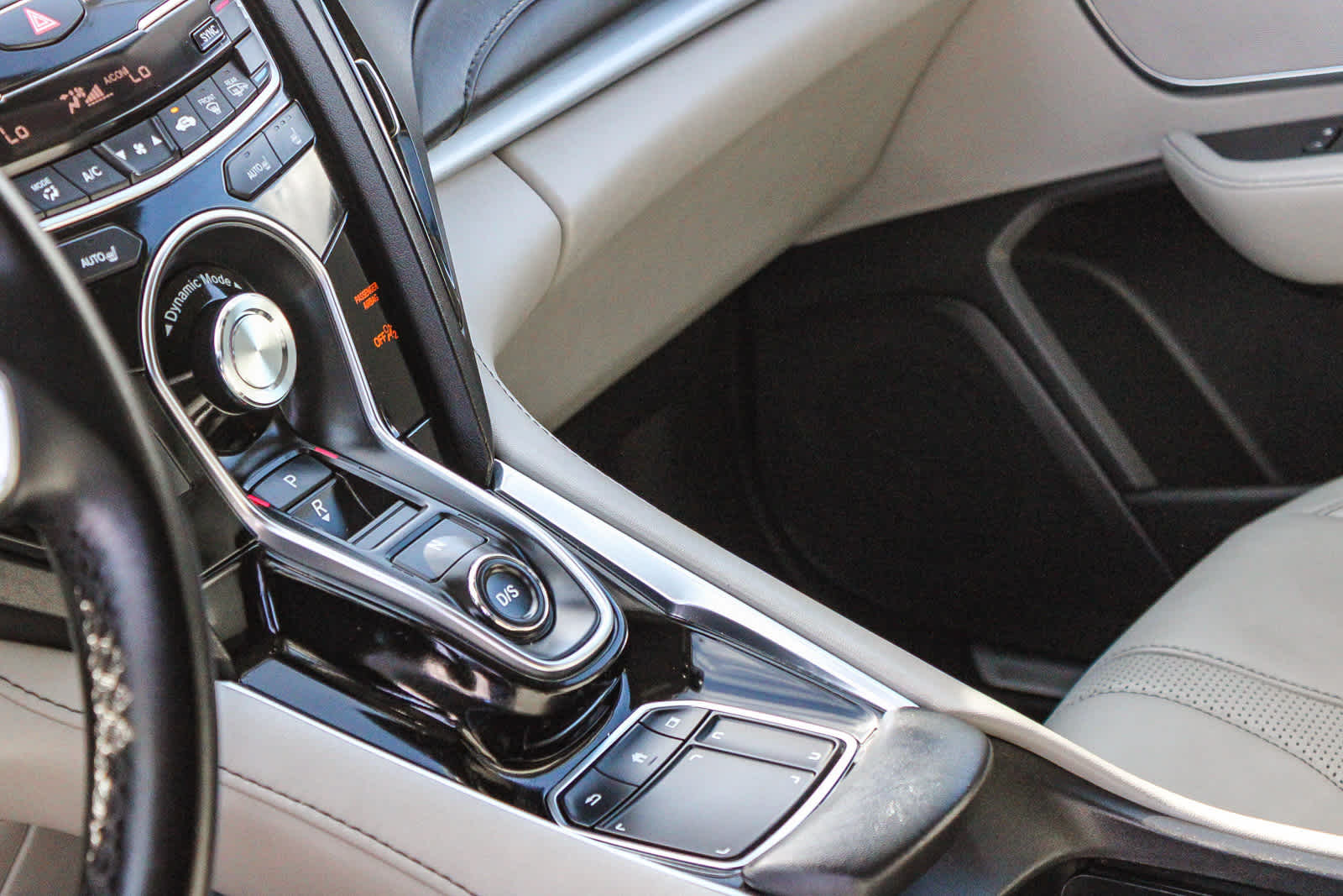 Thumbnail: 2020 Acura RDX - 23