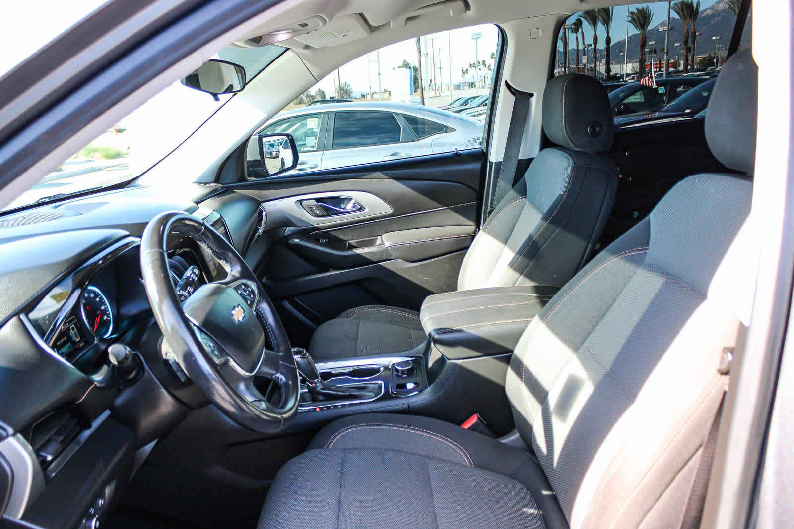 Thumbnail: 2019 Chevrolet Traverse - 17