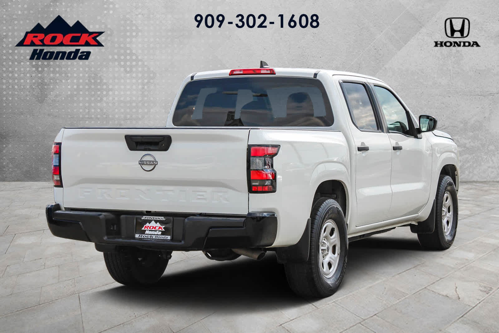 2022 Nissan Frontier Crew Cab photo 4