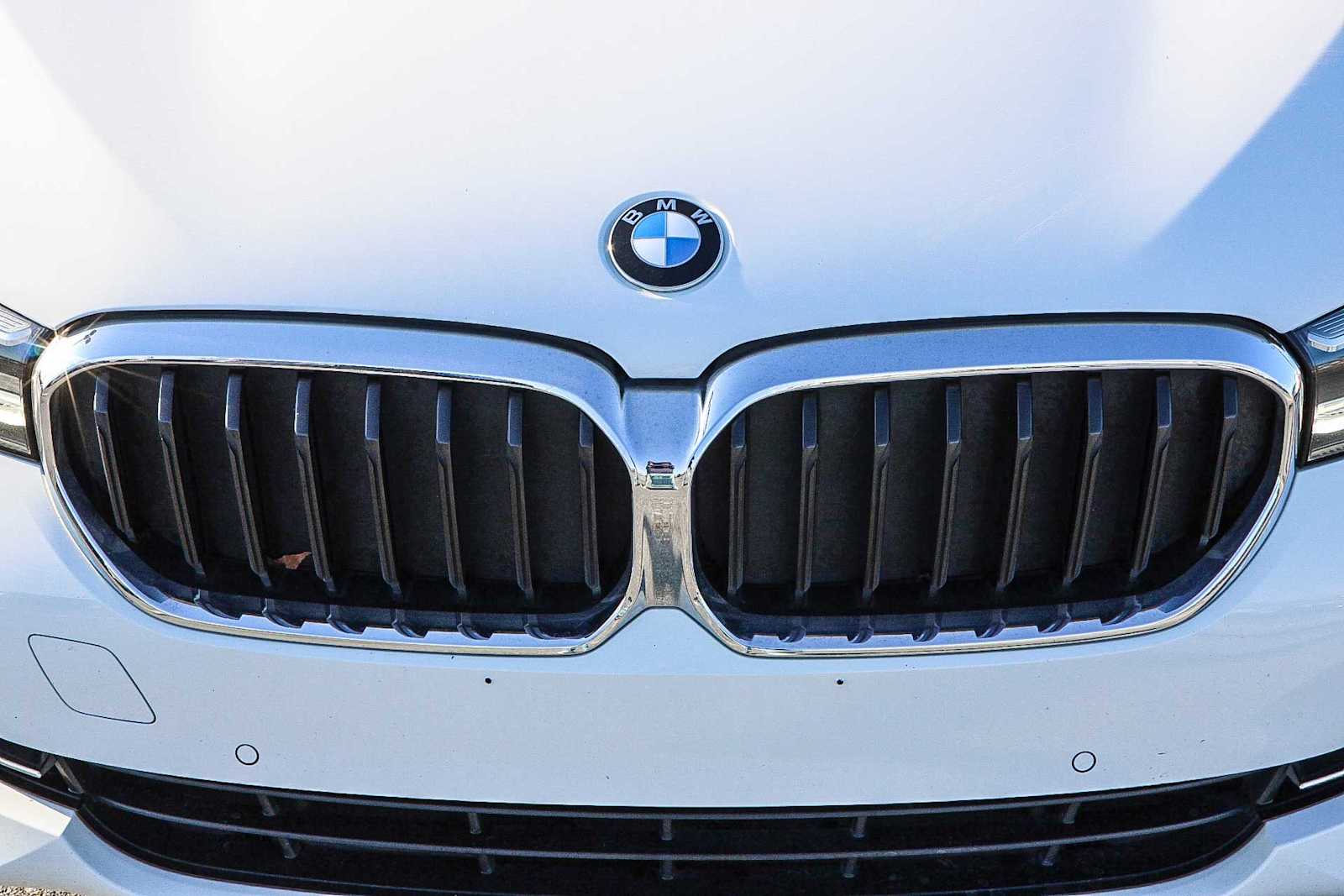 Thumbnail: 2021 BMW 5 Series - 11