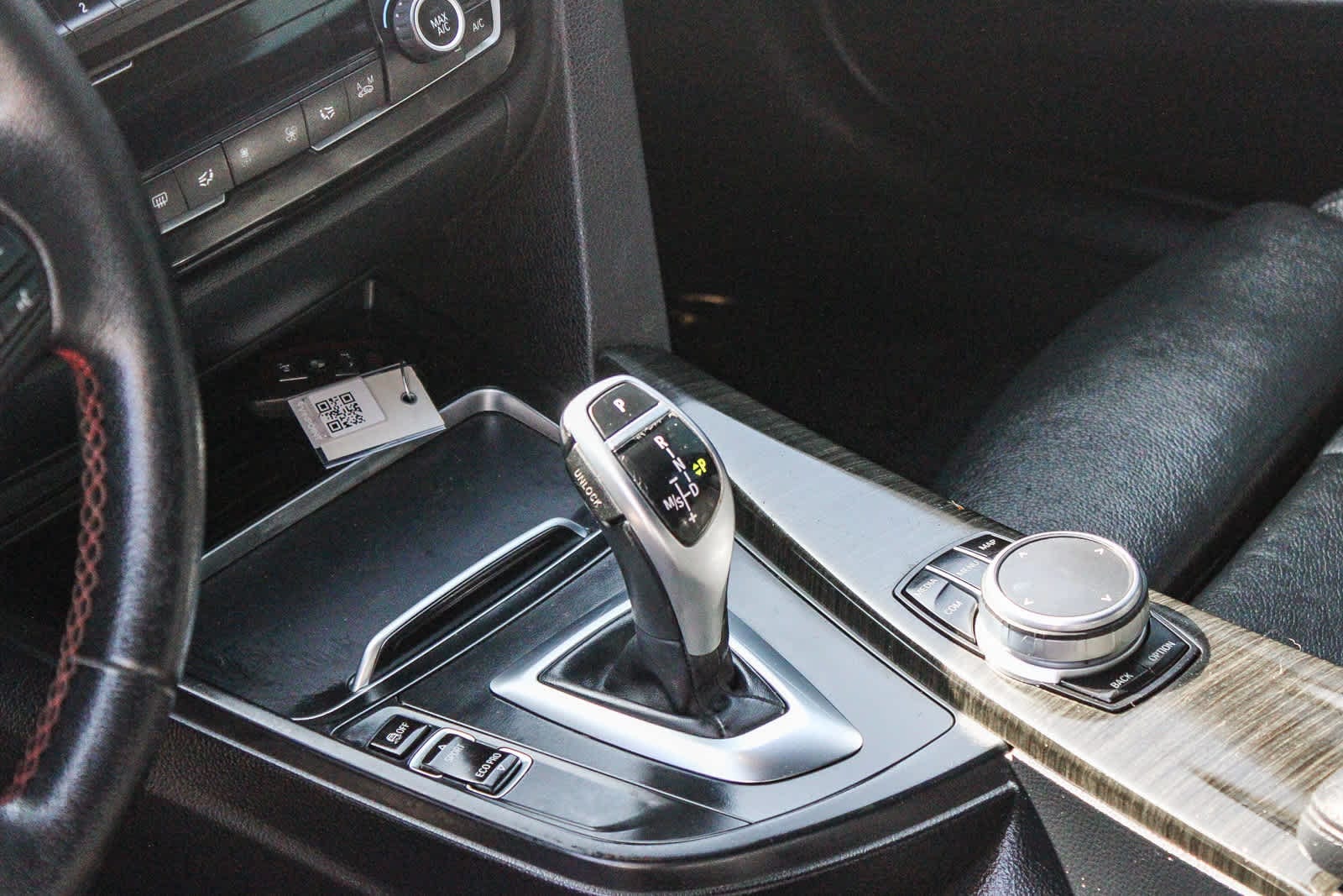 Thumbnail: 2018 BMW 3 Series - 21