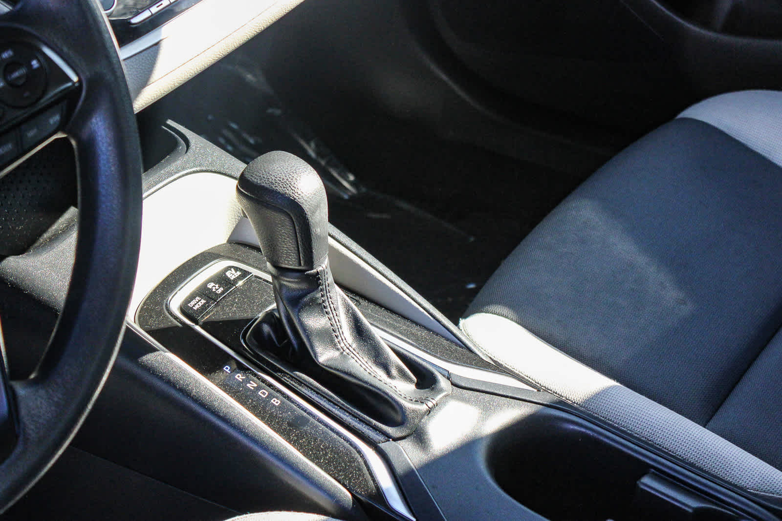 Thumbnail: 2023 Toyota Corolla - 19